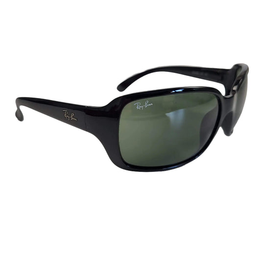 LUNETTES DE SOLEIL FEMME RAY BAN RB4068 NOIRES